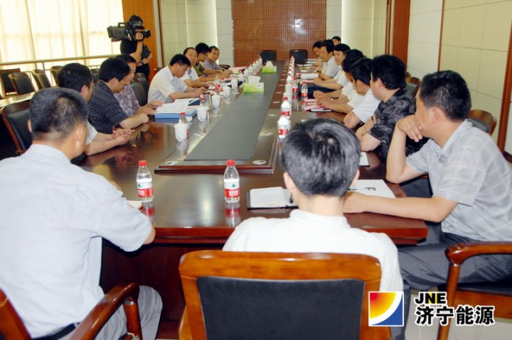 拼搏在线官方网站-拼搏（中国）
市安委会领导到霄云煤矿检查指导工作