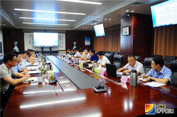 拼搏在线官方网站-拼搏（中国）公司召开招投标管理办法修订座谈会（王传钧 摄）_副本.jpg
