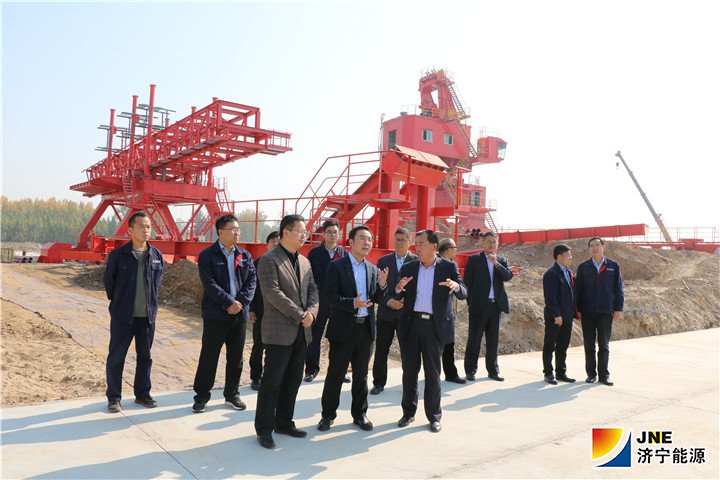 济矿物流：10月31日，拼搏在线官方网站-拼搏（中国）
市国资调研指导工作3（孙继业）.jpg