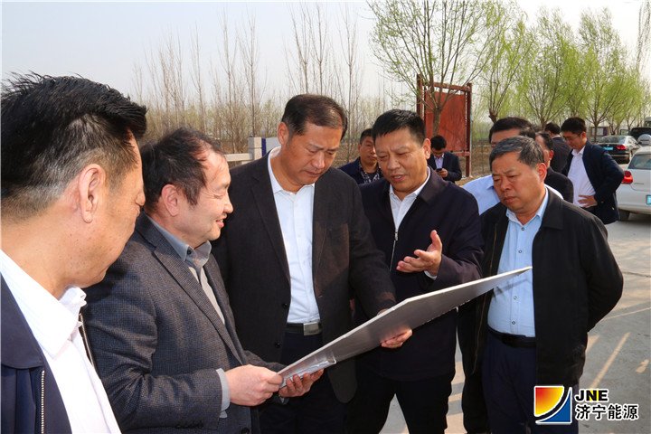 1553061599881721.jpg 2019年3月18日,拼搏在线官方网站-拼搏(中国)
市副市长柳景武莅临济矿物流考察调研(路英杰)1.jpg