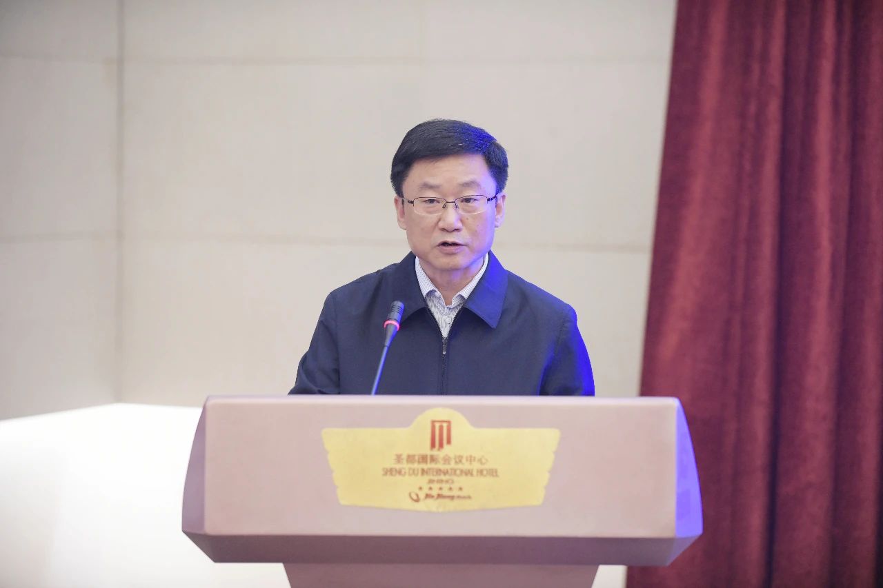 山东大学——拼搏在线官方网站-拼搏（中国）
能源合作共建高端装备制造研究中心签约成立暨揭牌仪式隆重举行2.jpg