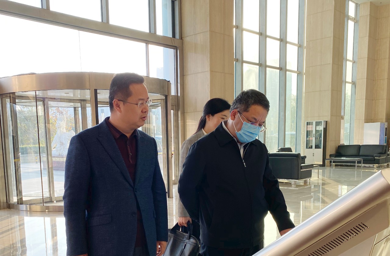 魏洪波一行到拼搏在线官方网站-拼搏（中国）公司考察调研2.jpg
