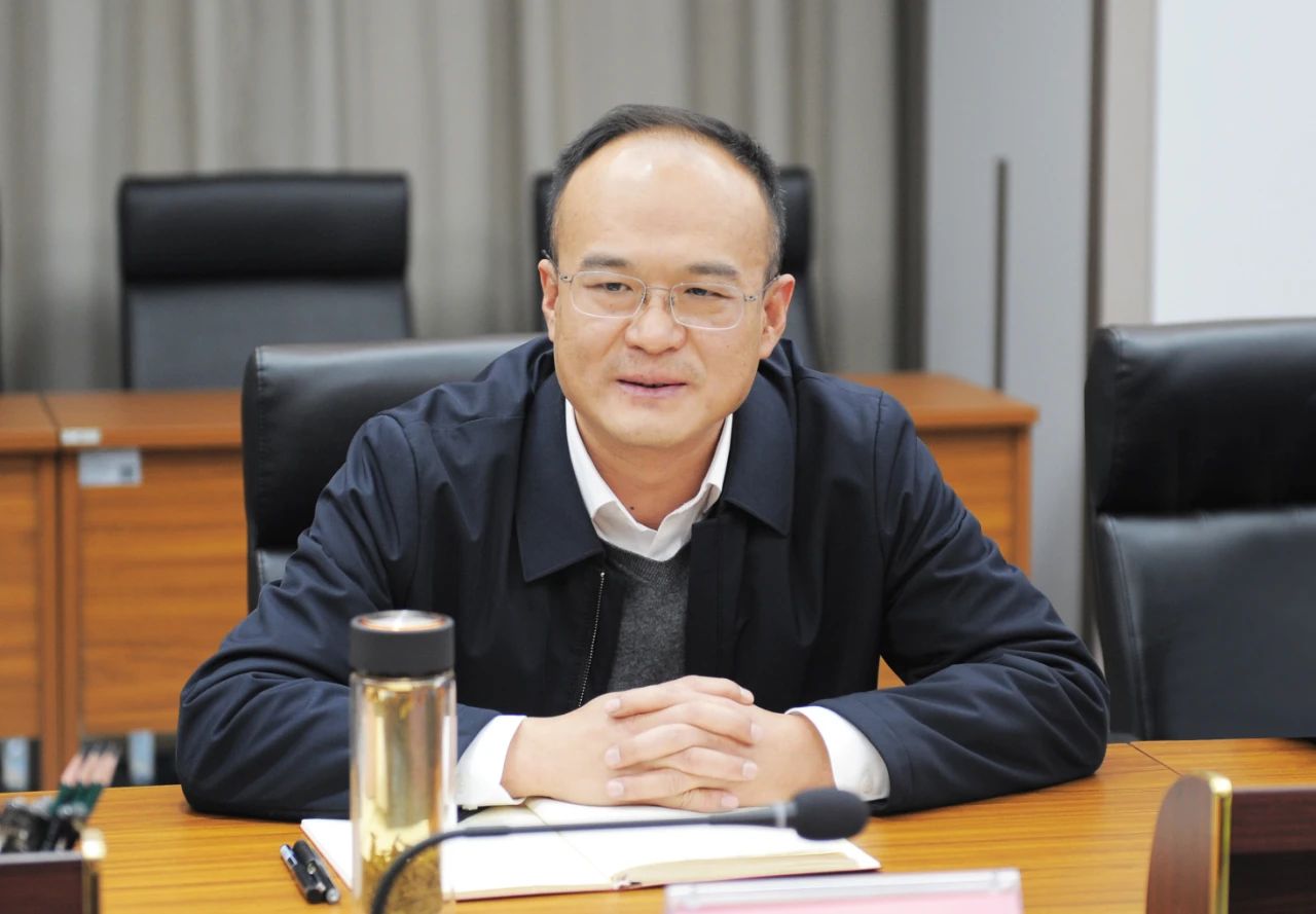 王其江到拼搏在线官方网站-拼搏（中国）公司调研指导工作2.jpg