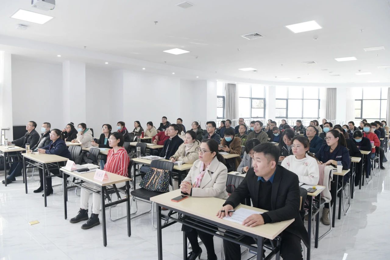 拼搏在线官方网站-拼搏（中国）公司举办千户拼搏在线官方网站-拼搏（中国）企业税务风险管理专题培训2.jpg