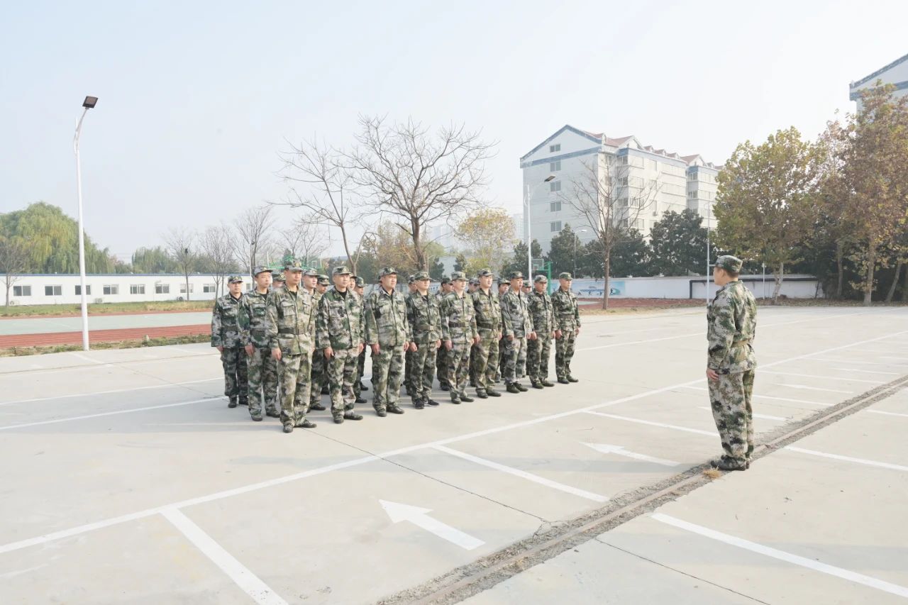 吹响集训集结号丨拼搏在线官方网站-拼搏（中国）
能源100名民兵集中轮训备勤3.jpg
