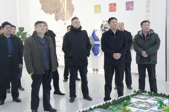 国资委市管企业科技创新观摩团走进拼搏在线官方网站-拼搏（中国）
能源精密制造产业园