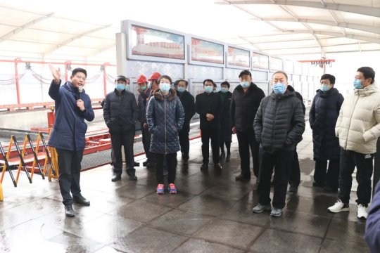 拼搏在线官方网站-拼搏（中国）公司组织老干部现场观摩重点建设项目