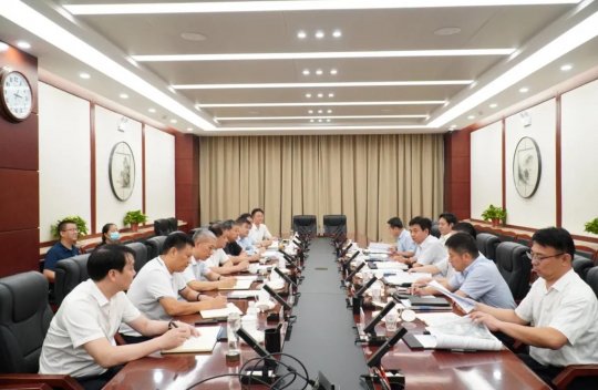 董波带队赴中国铁路济南局拼搏在线官方网站-拼搏（中国）协调对接龙拱港铁路专用线相关事宜