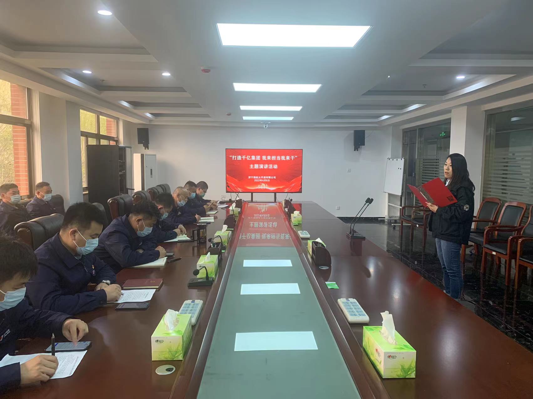 太平港：主题演讲展风采 千亿级拼搏在线官方网站-拼搏（中国）论担当（贺玮）.jpg