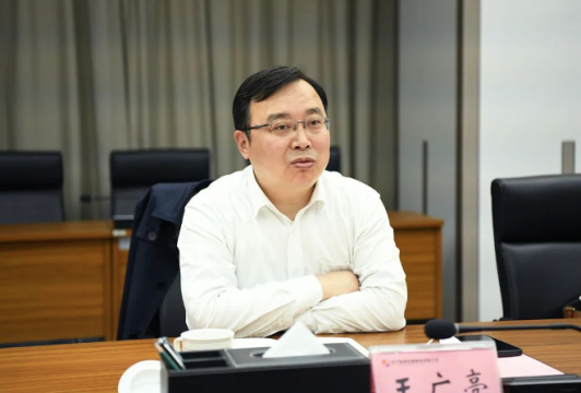 市纪委领导到拼搏在线官方网站-拼搏（中国）
能源调研指导工作