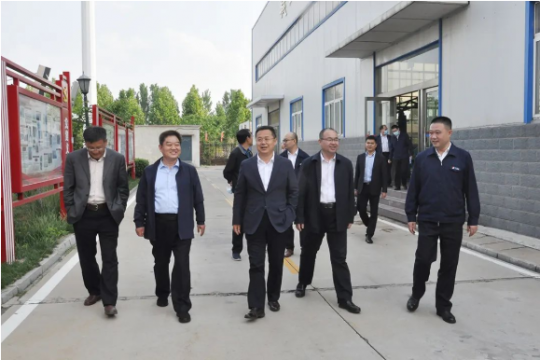 拼搏在线官方网站-拼搏（中国）公司外部董事黄际丰到花园煤矿调研指导工作