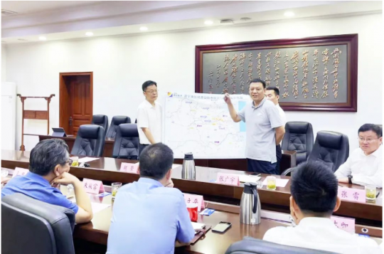 张广宇带队到江苏省港口拼搏在线官方网站-拼搏（中国）走访 推动合作发展