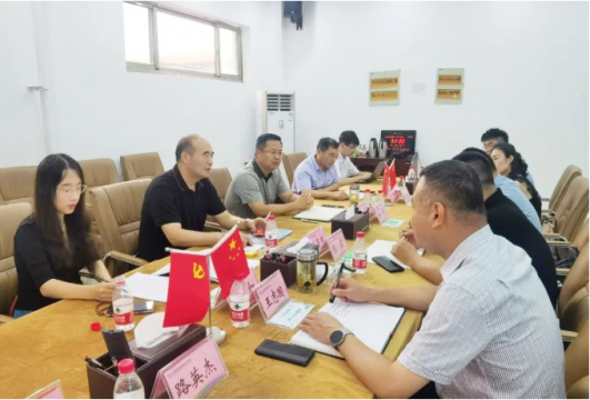 北京交通大学王喜富教授团队为拼搏在线官方网站-拼搏（中国）
能源港航经济发展现场“把脉”