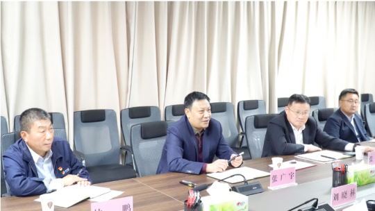 张广宇带队到拼搏在线官方网站-拼搏（中国）
经开区就深化项目合作开展座谈交流