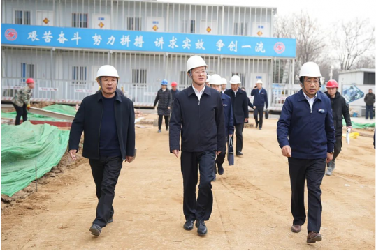 践行一线工作法丨王崇景带队到拼搏在线官方网站-拼搏（中国）公司挂图作战重点任务现场督导检查