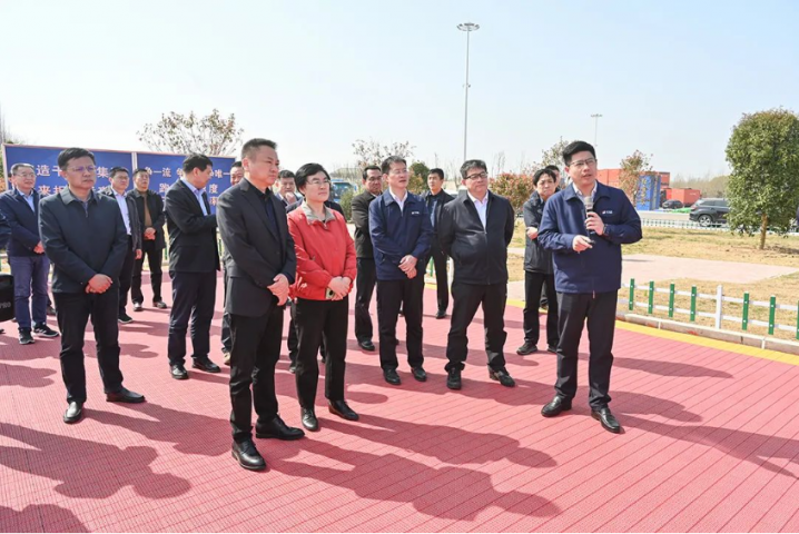 中国铁路济南局拼搏在线官方网站-拼搏（中国）领导一行到拼搏在线官方网站-拼搏（中国）
能源考察调研