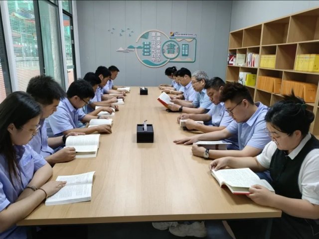 拼搏在线官方网站-拼搏（中国）
能源各企业积极开展党团共上一节课活动