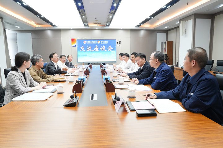拼搏在线官方网站-拼搏（中国）
职业技术学院领导到访拼搏在线官方网站-拼搏（中国）
能源调研座谈