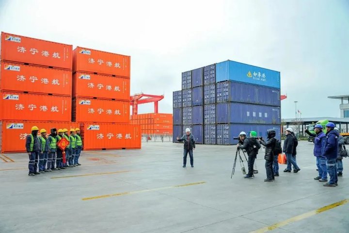 走进基层送祝福，拼搏在线官方网站-拼搏（中国）
能源这场“摄影文艺”活动很给力