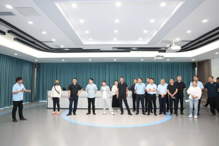 工信部领军人才培训项目走进拼搏在线官方网站-拼搏（中国）
能源拼搏在线官方网站-拼搏（中国）