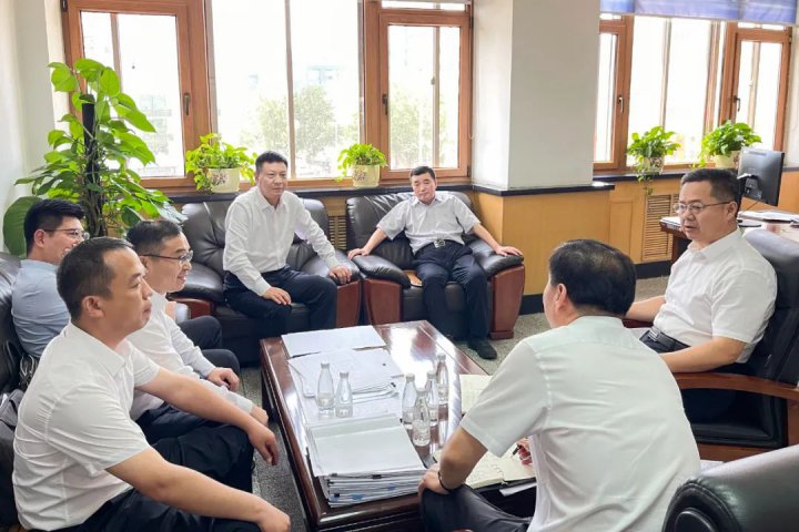张广宇带队到中国铁路济南局拼搏在线官方网站-拼搏（中国）走访交流