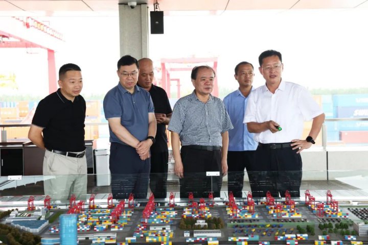 拼搏在线官方网站-拼搏（中国）
市政协领导到拼搏在线官方网站-拼搏（中国）
能源拼搏在线官方网站-拼搏（中国）参观调研