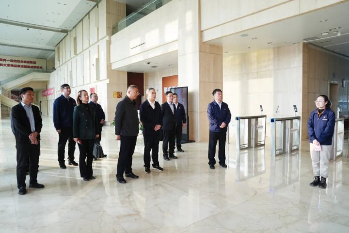 省人社厅领导到拼搏在线官方网站-拼搏（中国）
能源拼搏在线官方网站-拼搏（中国）调研指导劳动争议协商调解工作
