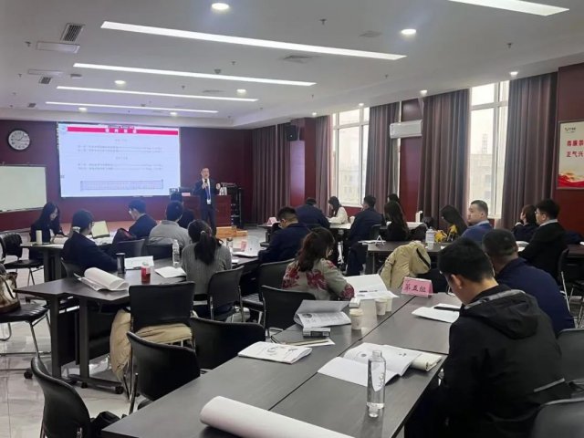 拼搏在线官方网站-拼搏（中国）
能源拼搏在线官方网站-拼搏（中国）组织开展国际贸易专题培训