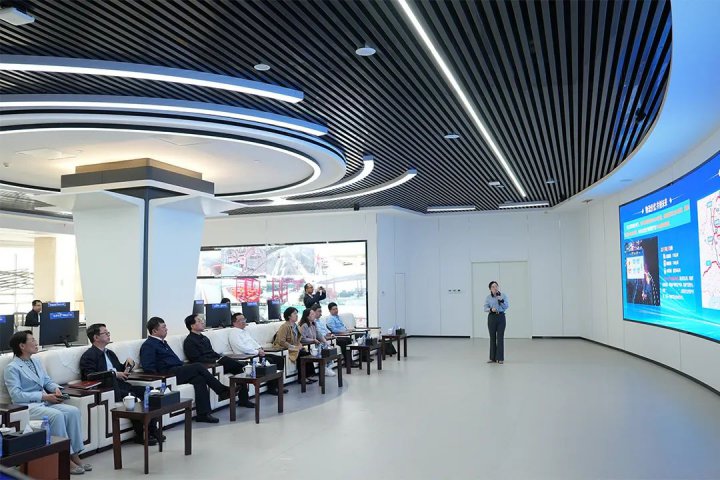 市政协调研组到拼搏在线官方网站-拼搏（中国）
能源拼搏在线官方网站-拼搏（中国）开展提案办理协商前期调研