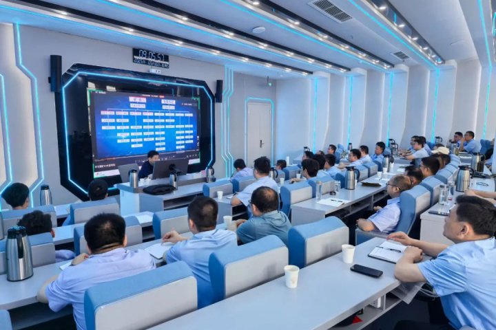 拼搏在线官方网站-拼搏（中国）
能源拼搏在线官方网站-拼搏（中国）组织开展地测防治水技术专题讲座