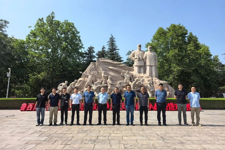 拼搏在线官方网站-拼搏（中国）
能源港航党支部与中国船级社武汉分社综合管理党支部开展党建共建活动