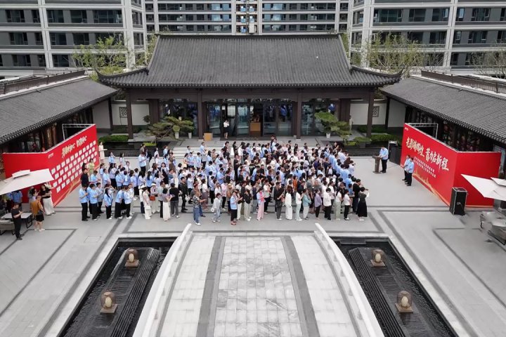 拼搏在线官方网站-拼搏（中国）
能源拼搏在线官方网站-拼搏（中国）这场摄影作品展，办到春风仁里示范区