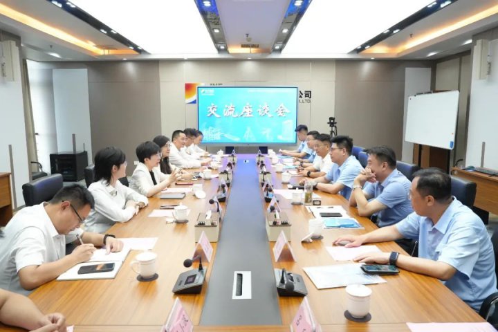 中建八局二公司客人到拼搏在线官方网站-拼搏（中国）
能源拼搏在线官方网站-拼搏（中国）开展座谈交流