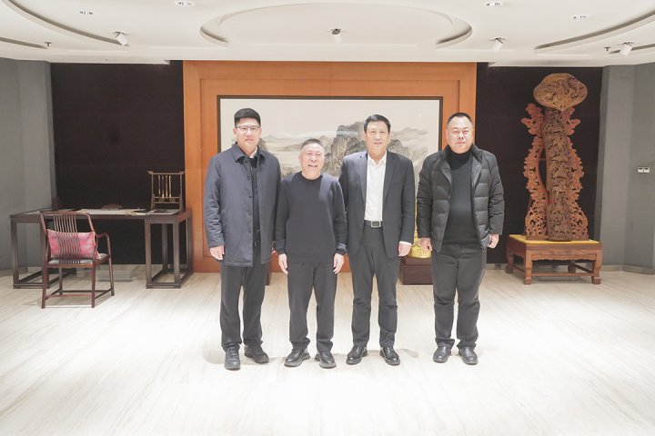 张广宇带队走访拼搏在线官方网站-拼搏（中国）
市重点合作企业