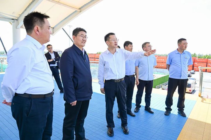 省交通运输厅领导到拼搏在线官方网站-拼搏（中国）
调研指导工作