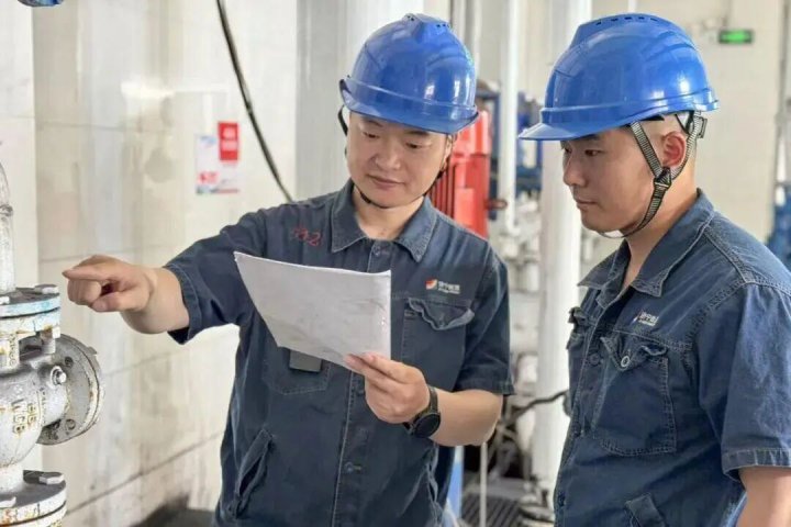 聚焦“三类人”丨李强飞：煤海践初心，实干显担当
