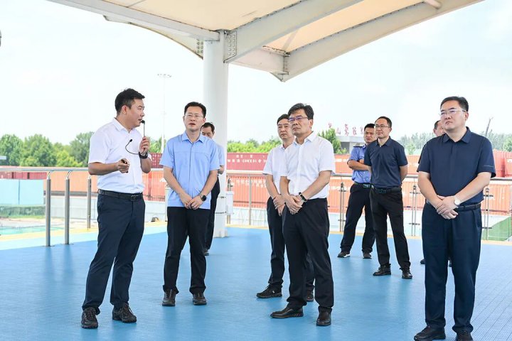 国家铁路局领导到梁山港调研指导